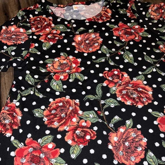 Lularoe Black White Polka Dots Red Roses Carly Swing Dress Medium High Low Hem - Picture 7 of 7